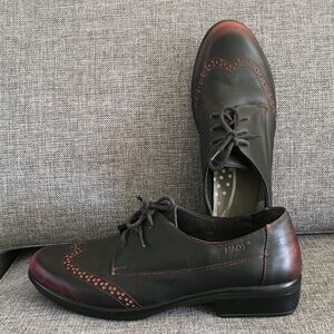 Naot Lako in Volcanic Red